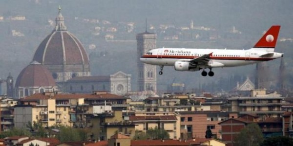 La "grande porcata" del Decreto Semplificazioni. A goderne l'aeroporto di Firenze