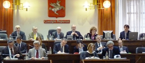 Regione: 20 milioni di risparmi bloccati dai dirigenti. Sono le loro retribuzioni