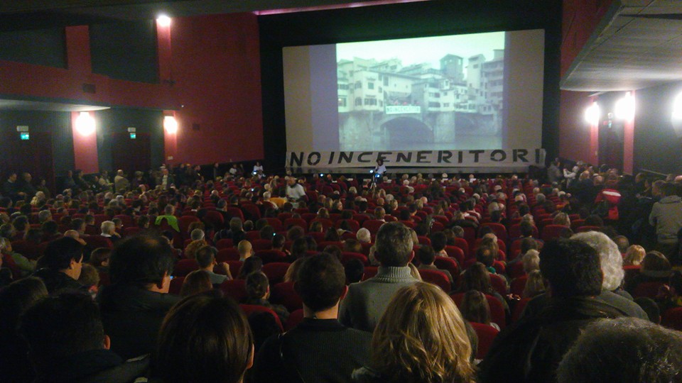 "Senza la gente non si decide niente": in mille per fermare gli inceneritori nella Piana fiorentina