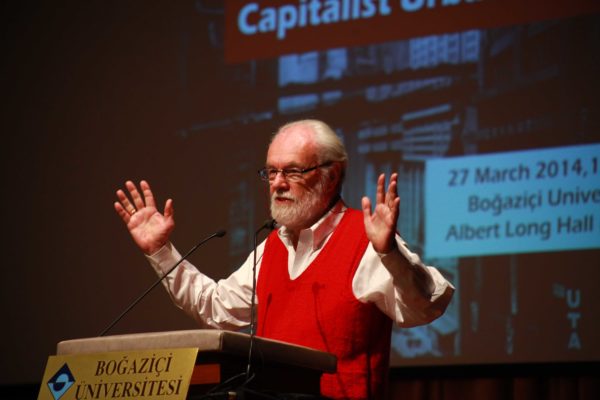 Il neoliberismo è un progetto politico di David Harvey