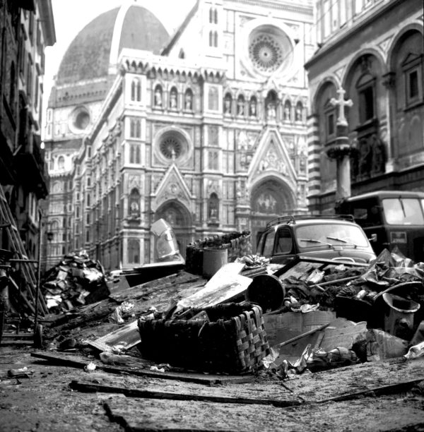 1966-2016: per una controlettura dell'alluvione. Firenze tra azione popolare e reazione del capitale