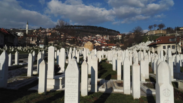Da Auschwitz a Srebrenica passando per le foibe: i rischi di una Memoria senza Storia