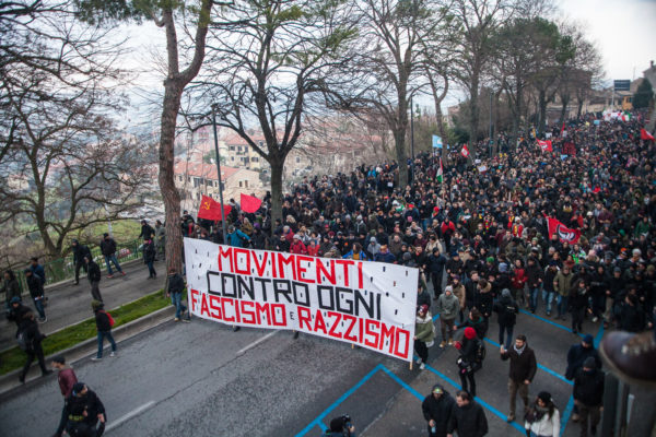 Macerata, una giornata di antifascismo militante