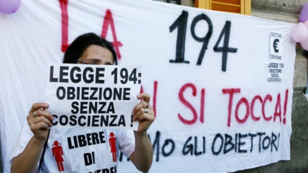 Legge 194: ha 40 anni ma va ancora difesa