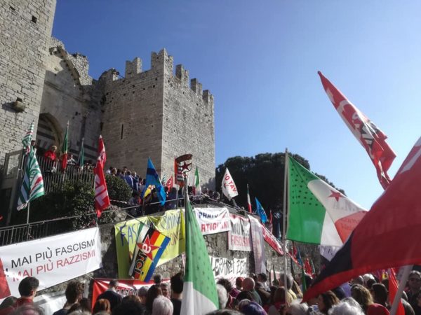 C’è ancora il fascismo? C'è. Riflessioni dalla piazza di Prato