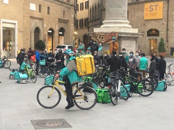Primo Maggio di lotta dei rider di Firenze