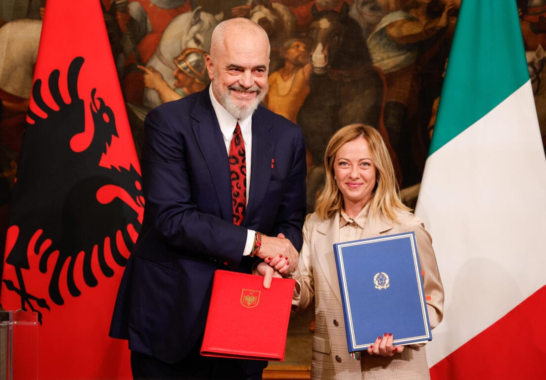 Migranti, il «flop» del Governo Meloni sull’Albania