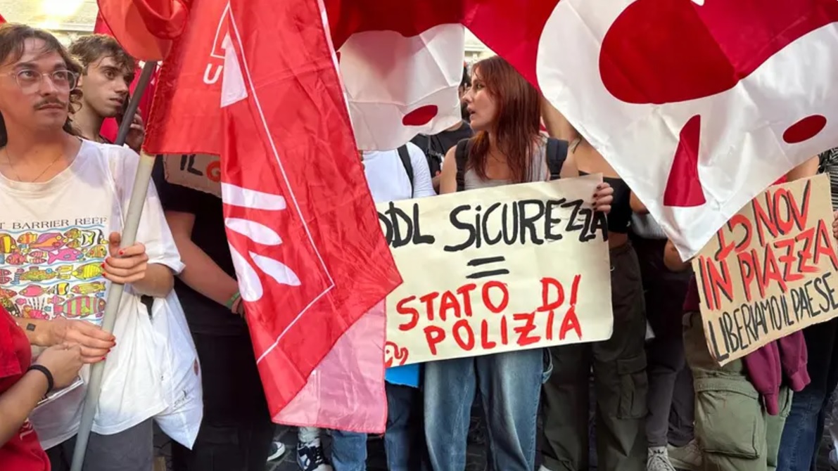 Democratura, se la stabilità inghiotte il dissenso