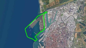 Estensione della futura Darsena Europa in proporzione alla città di Livorno